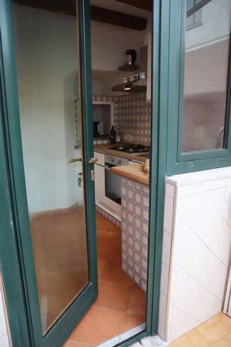 Apartamento Loft The Balcony In Sorrento Centre Exterior foto